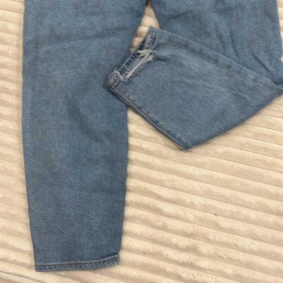 American Eagle Curvy Mom Jean Stretch - Picture 8 of 8